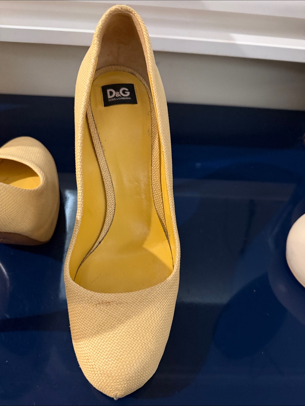 D&G Beige Textile Closed-Toe Pumps - Picture 5 of 11